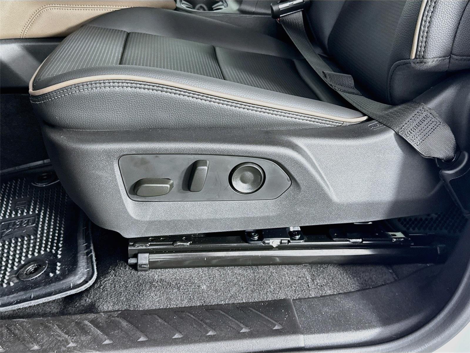 New 2026 GMC Canyon Denali AWD/4WD image 21