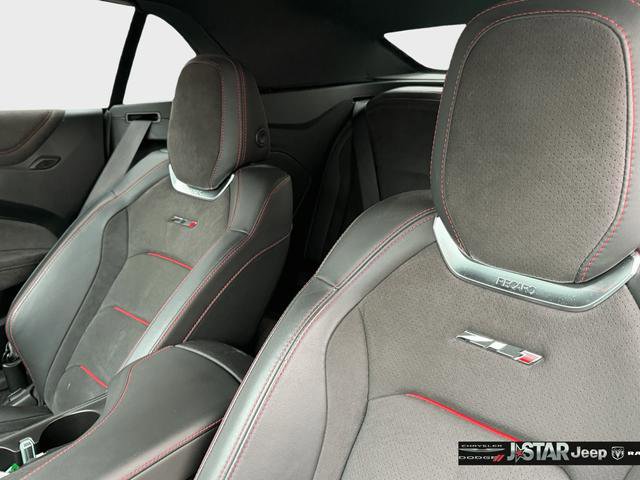 Used 2017 Chevrolet Camaro ZL1 image 11