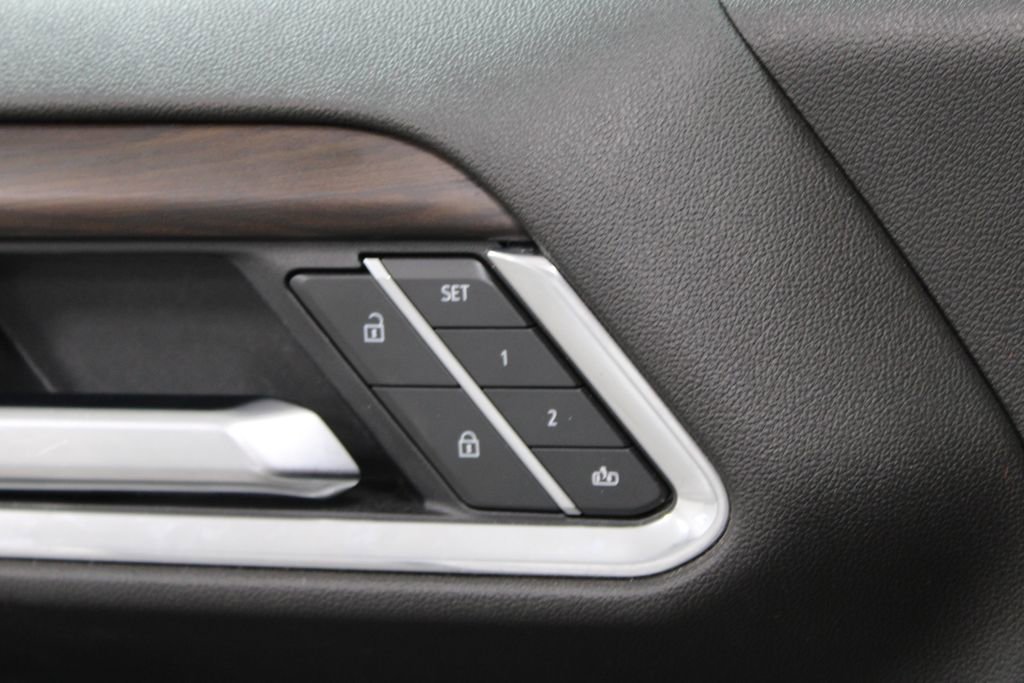 Used 2025 GMC Sierra 1500 SLT image 27