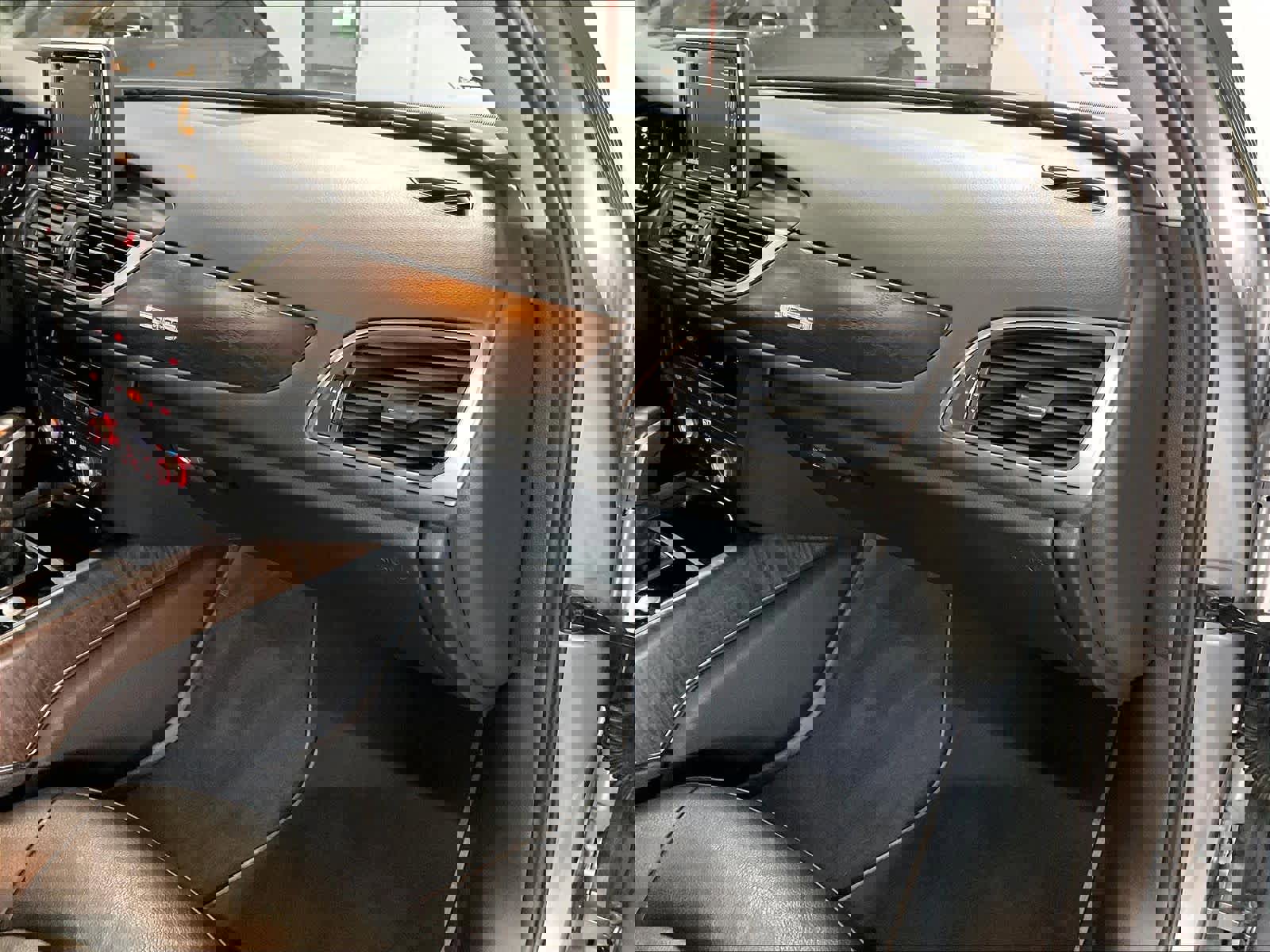 Used 2016 Audi A6 3.0T Premium Plus w/ S Line Sport Package image 17