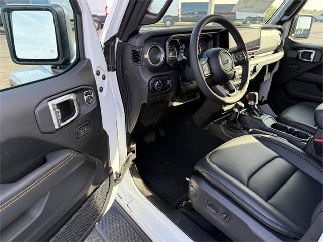 New 2025 Jeep Gladiator Sport image 16