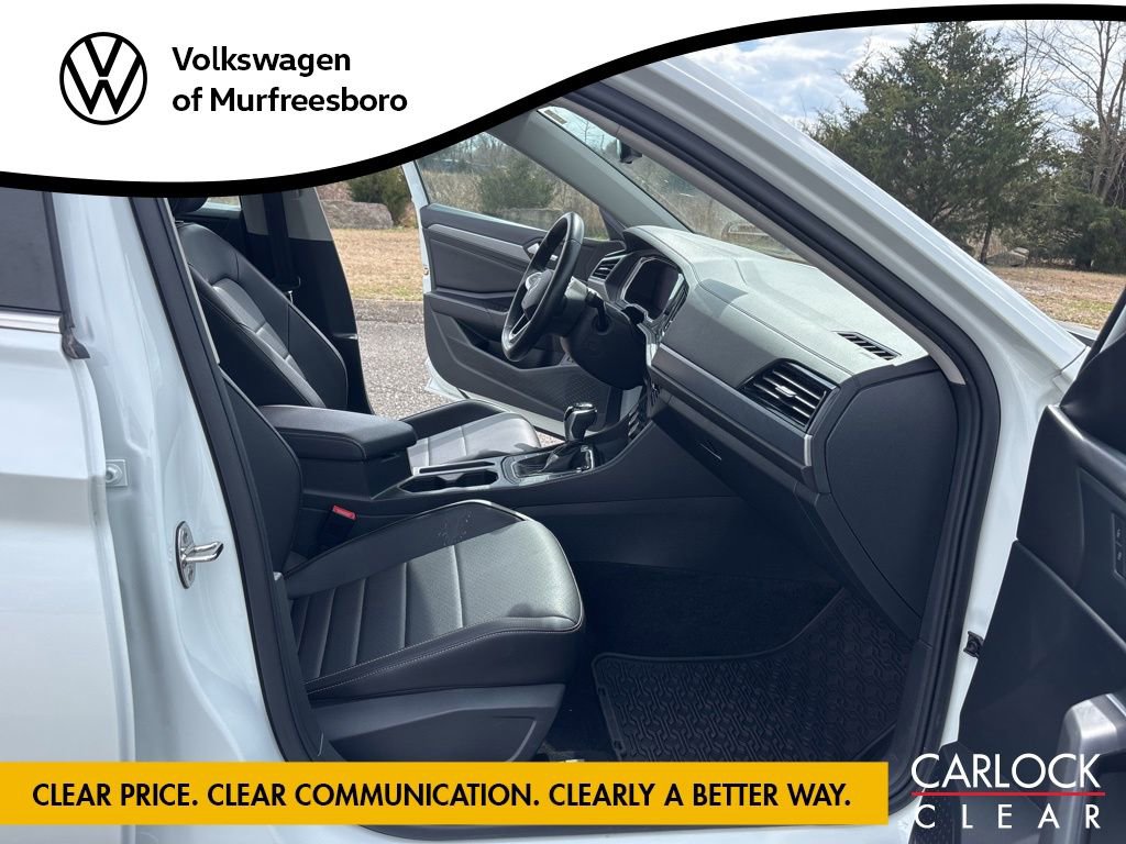 Certified 2023 Volkswagen Jetta SE w/ Panoramic Sunroof Package image 26