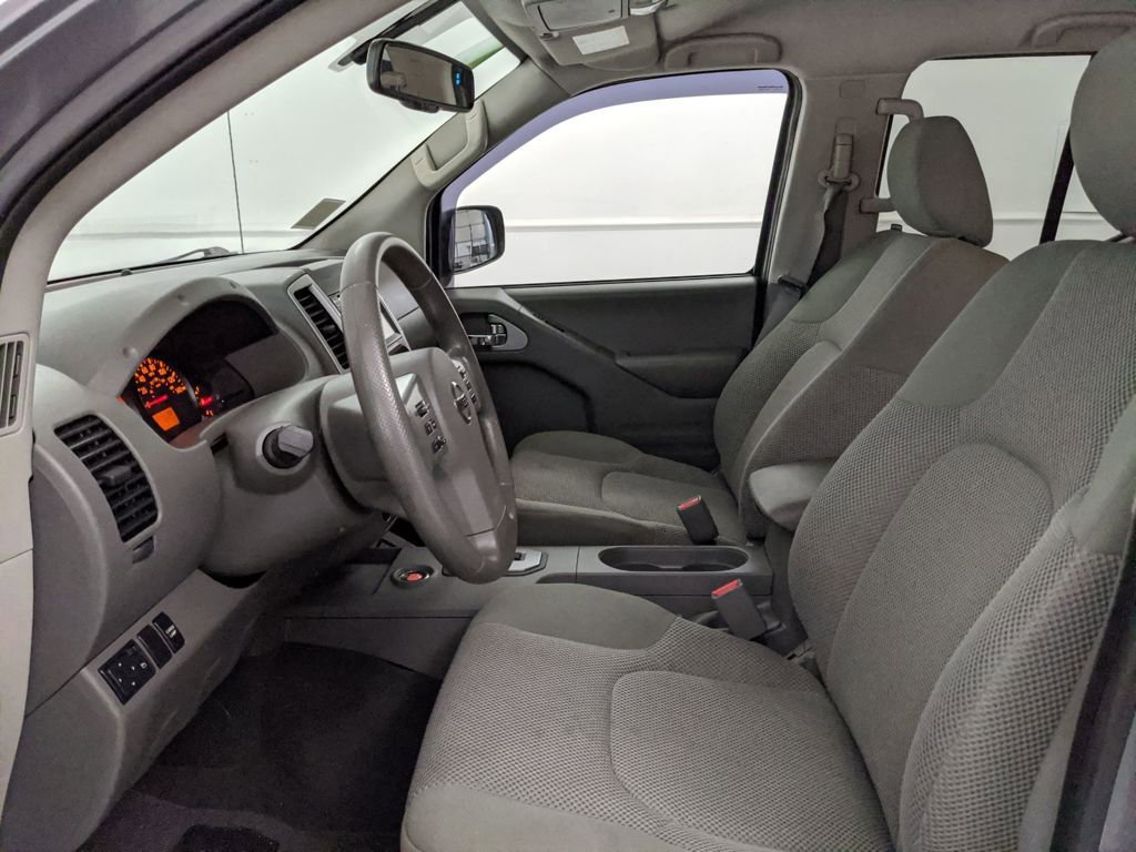 Used 2021 Nissan Frontier SV w/ Midnight Edition Floor Mats image 24