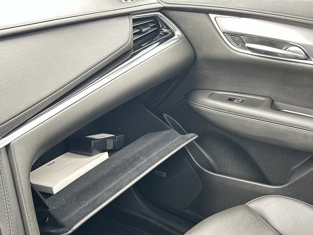 Used 2024 Cadillac XT6 Luxury w/ LPO, Floor Liner Package AWD/4WD image 32