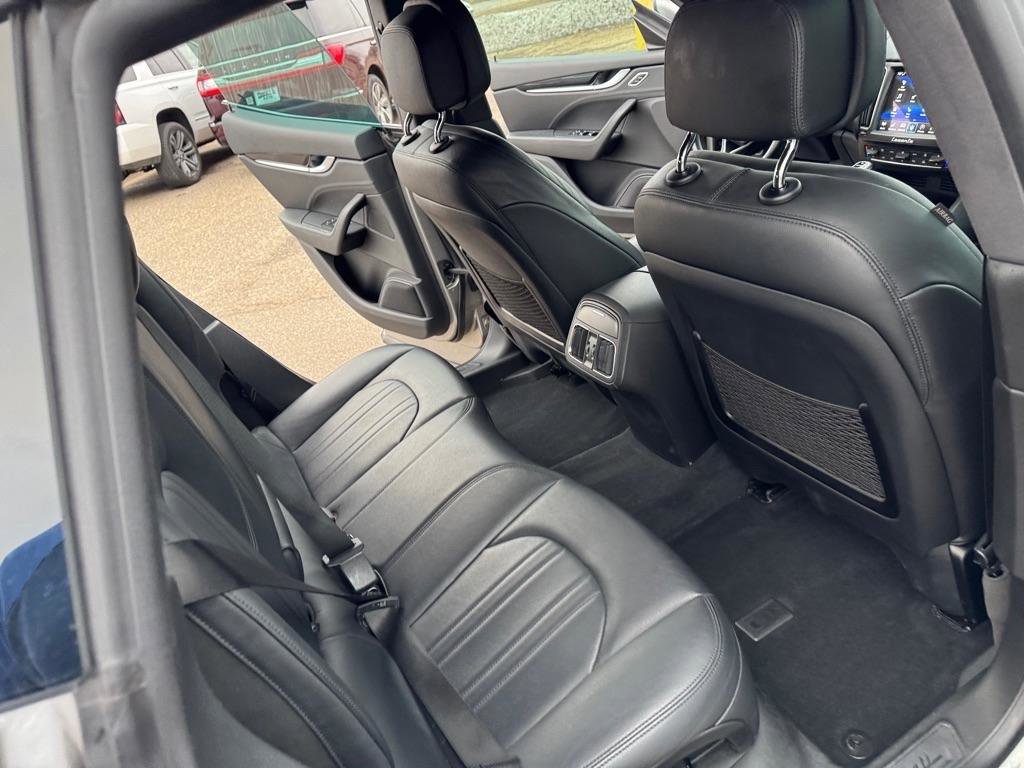 Used 2019 Maserati Levante image 29