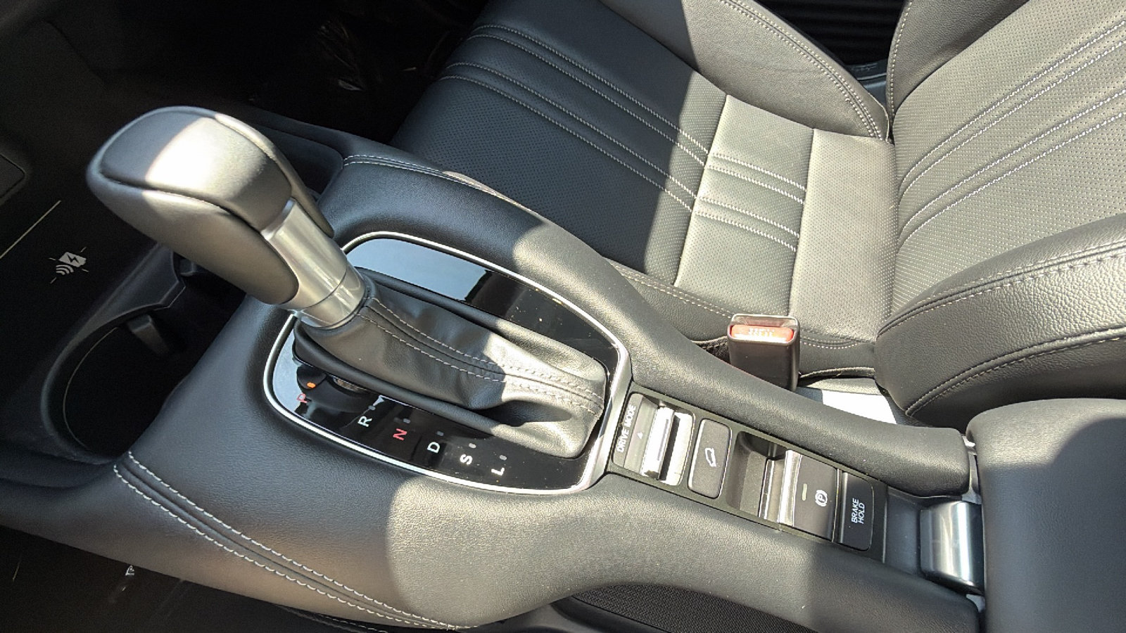 Used 2026 Honda HR-V EX-L image 30