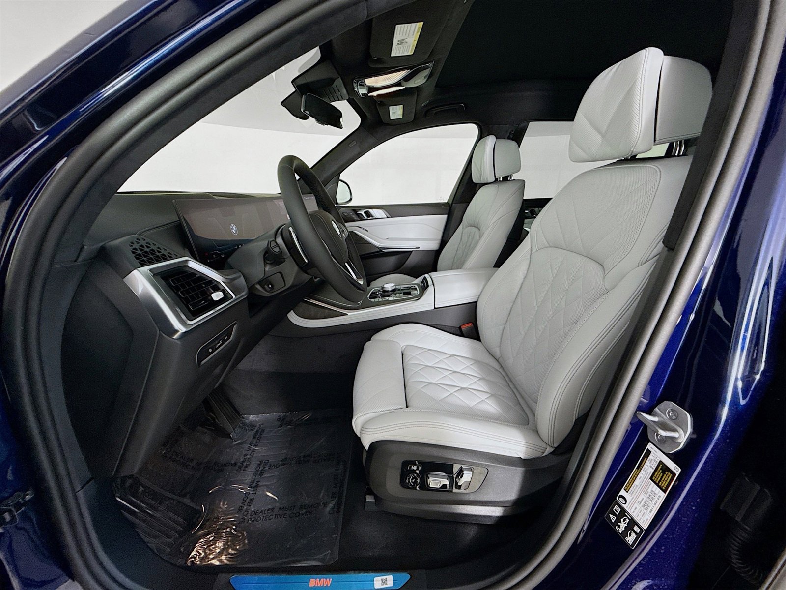 New 2026 BMW X7 xDrive40i w/ Executive Package image 22