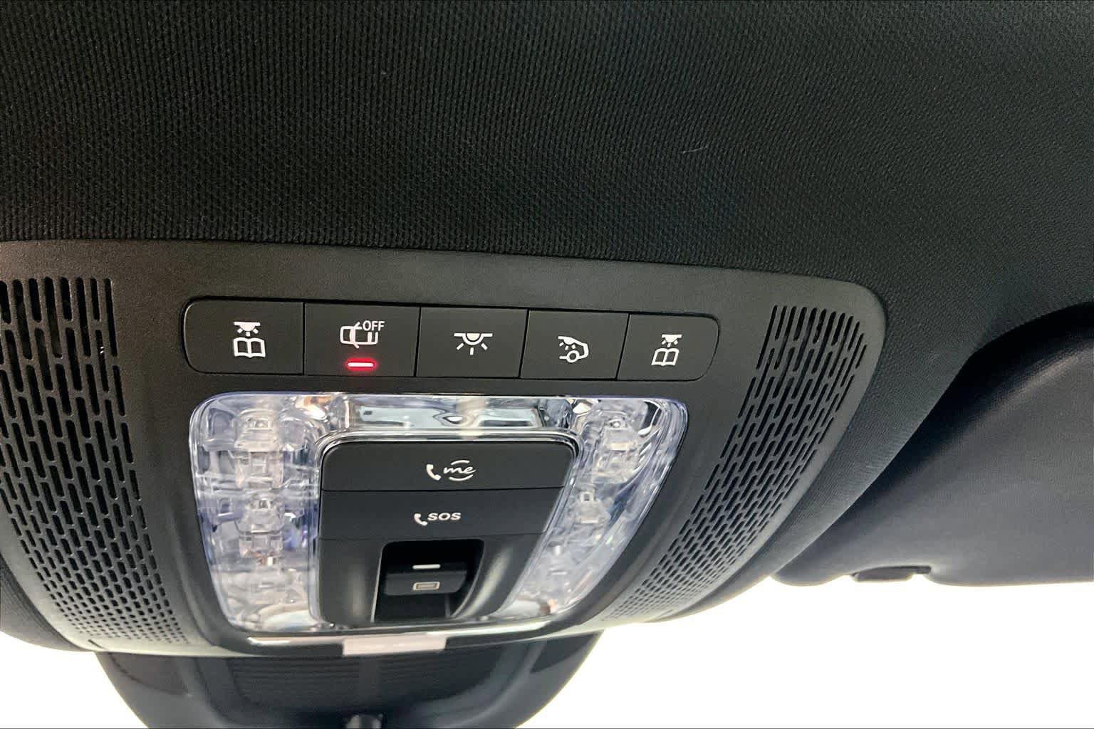 Used 2026 Mercedes-Benz GLS 580 4MATIC image 34