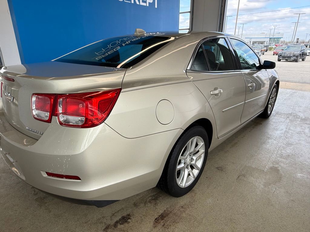 Used 2014 Chevrolet Malibu LT w/ Power Convenience Package image 2