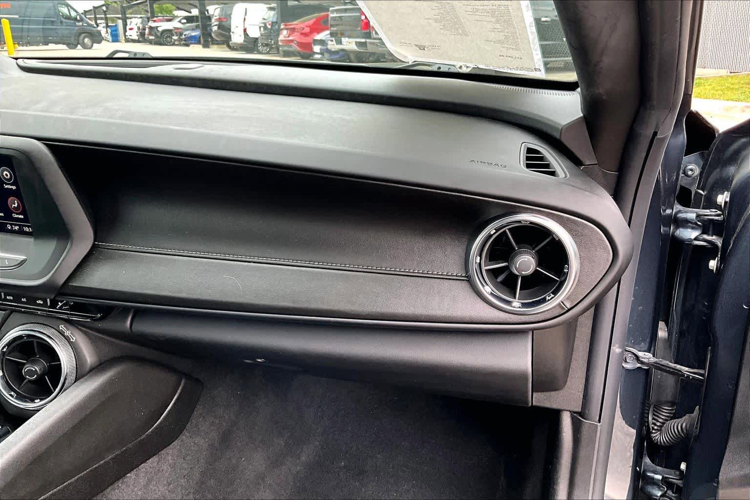 Used 2021 Chevrolet Camaro LT image 18