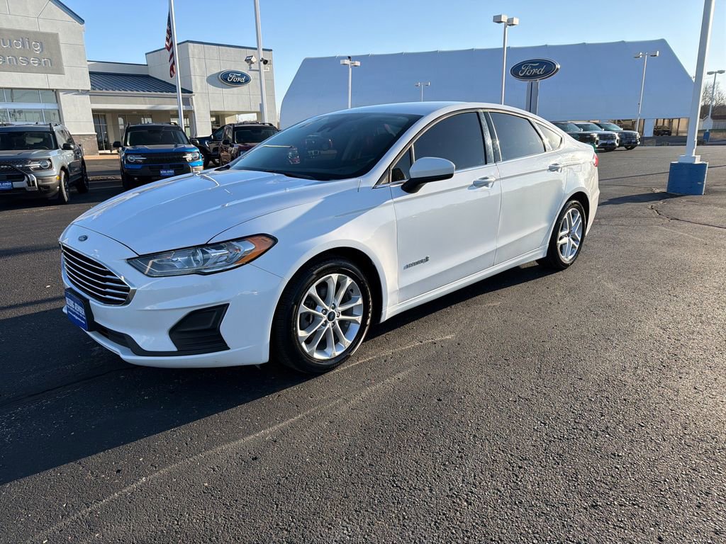 Used 2019 Ford Fusion SE