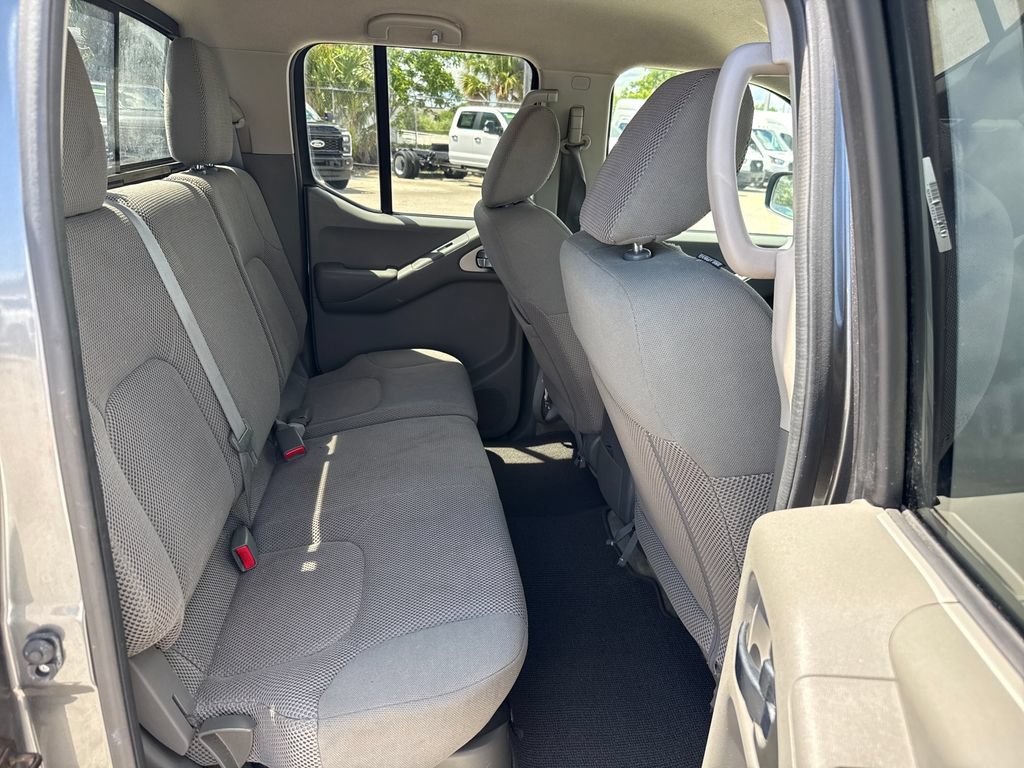 Used 2016 Nissan Frontier SV w/ SV Value Truck Package RWD image 24