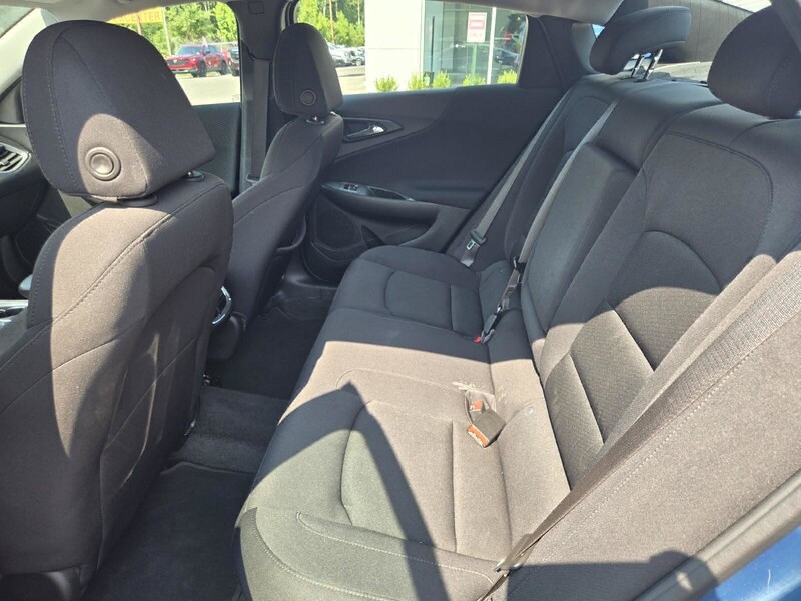 Used 2025 Chevrolet Malibu LT FWD image 21