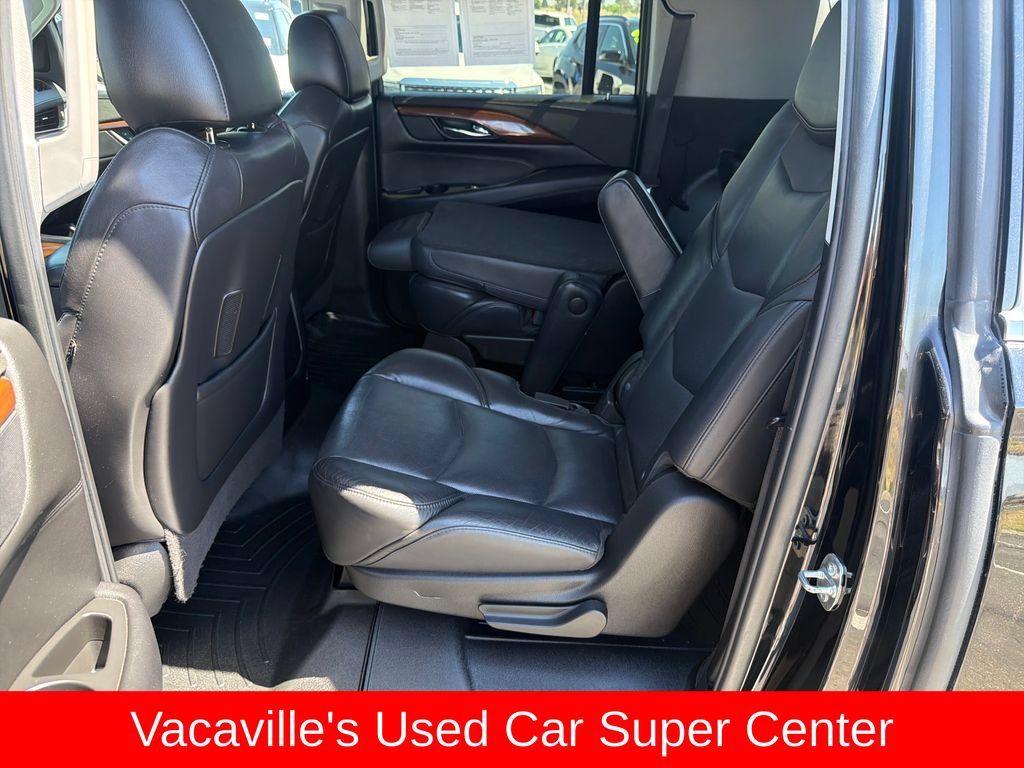Used 2020 Cadillac Escalade ESV Luxury AWD/4WD image 23