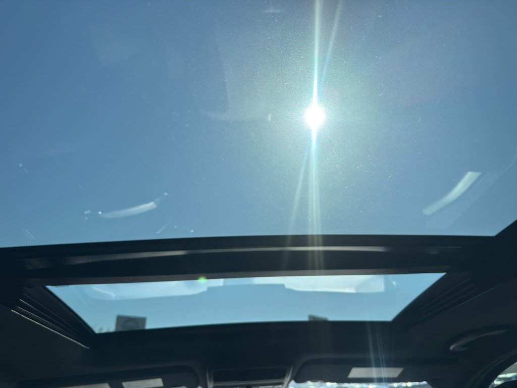 Used 2020 Nissan Titan PRO-4X w/ Pro-4x Convenience Package image 10