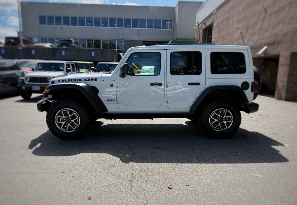 Used 2025 Jeep Wrangler Unlimited Rubicon w/ Safety Group AWD/4WD image 14