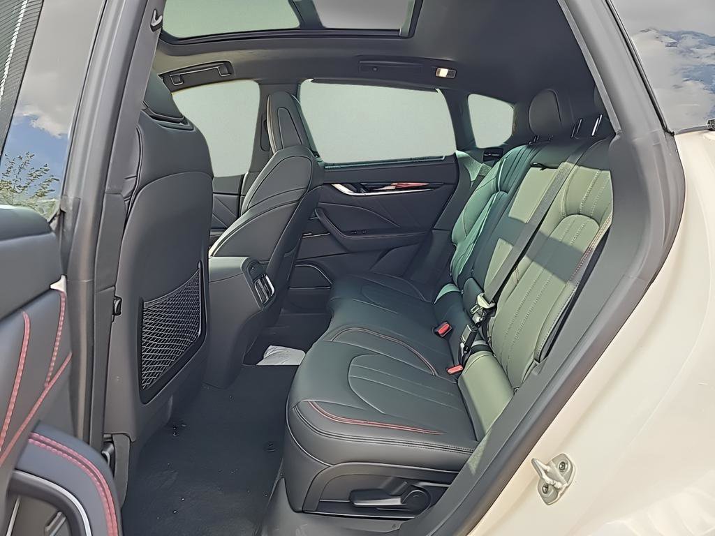 New 2024 Maserati Levante Modena Ultima image 30