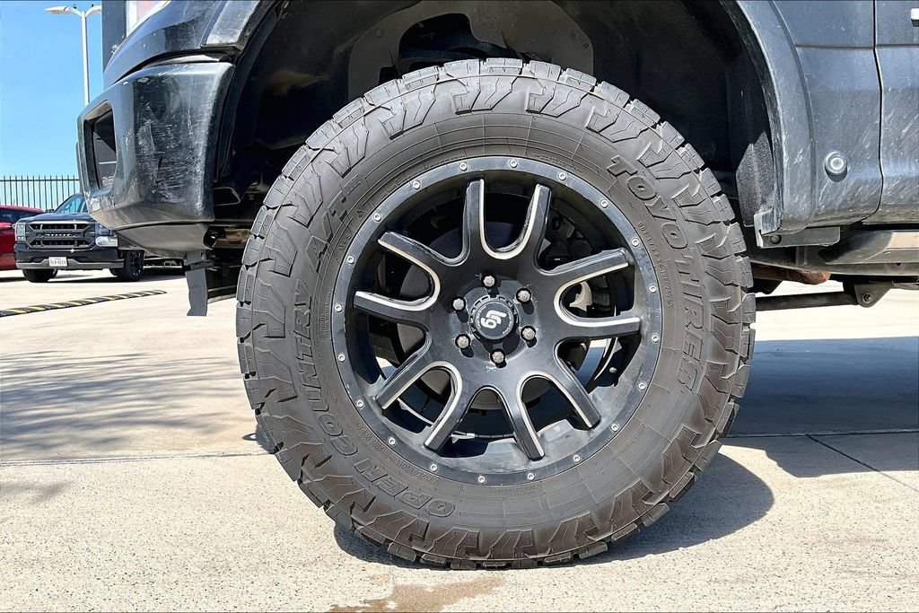 Used 2015 Ford F150 Platinum w/ Equipment Group 701A Luxury AWD/4WD image 11