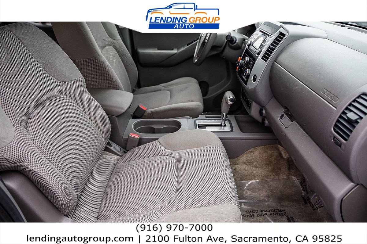 Used 2014 Nissan Frontier SV w/ SV Value Truck Package image 16