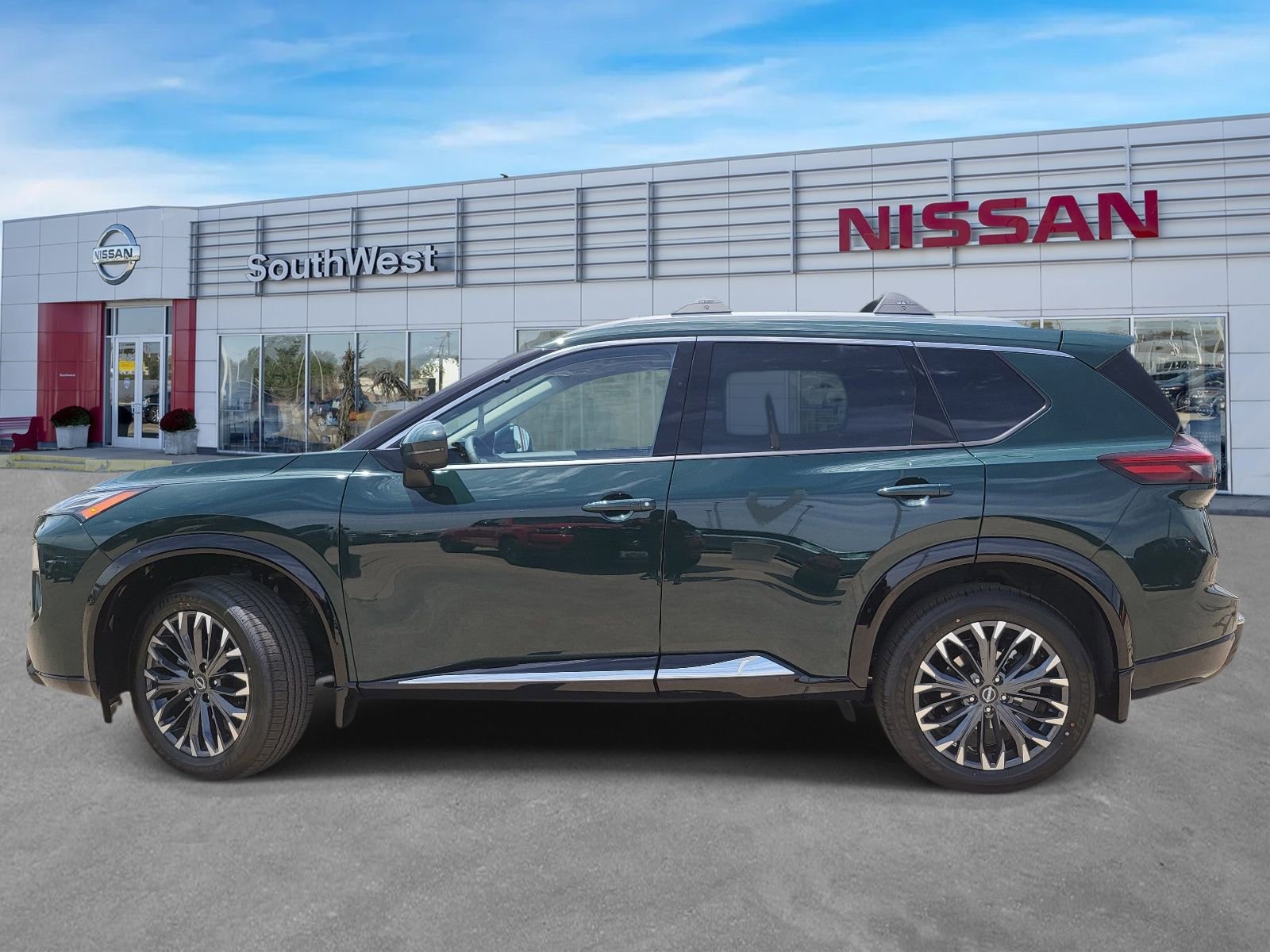 New 2026 Nissan Rogue Platinum AWD/4WD image 9