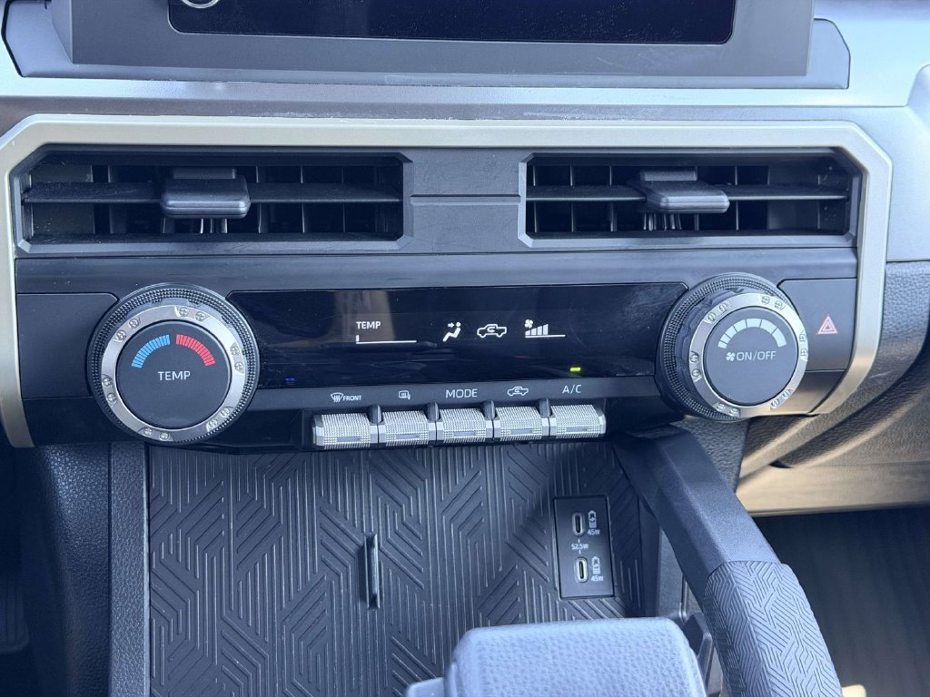 Certified 2025 Toyota Tacoma SR5 AWD/4WD image 5