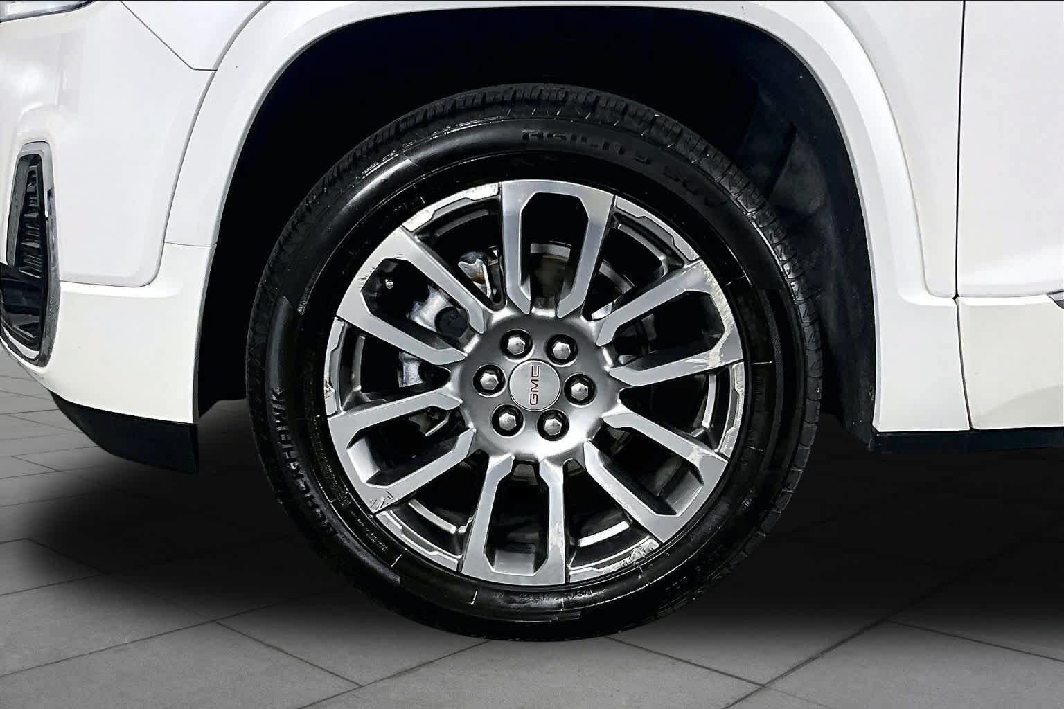 Certified 2023 GMC Acadia Denali FWD image 19