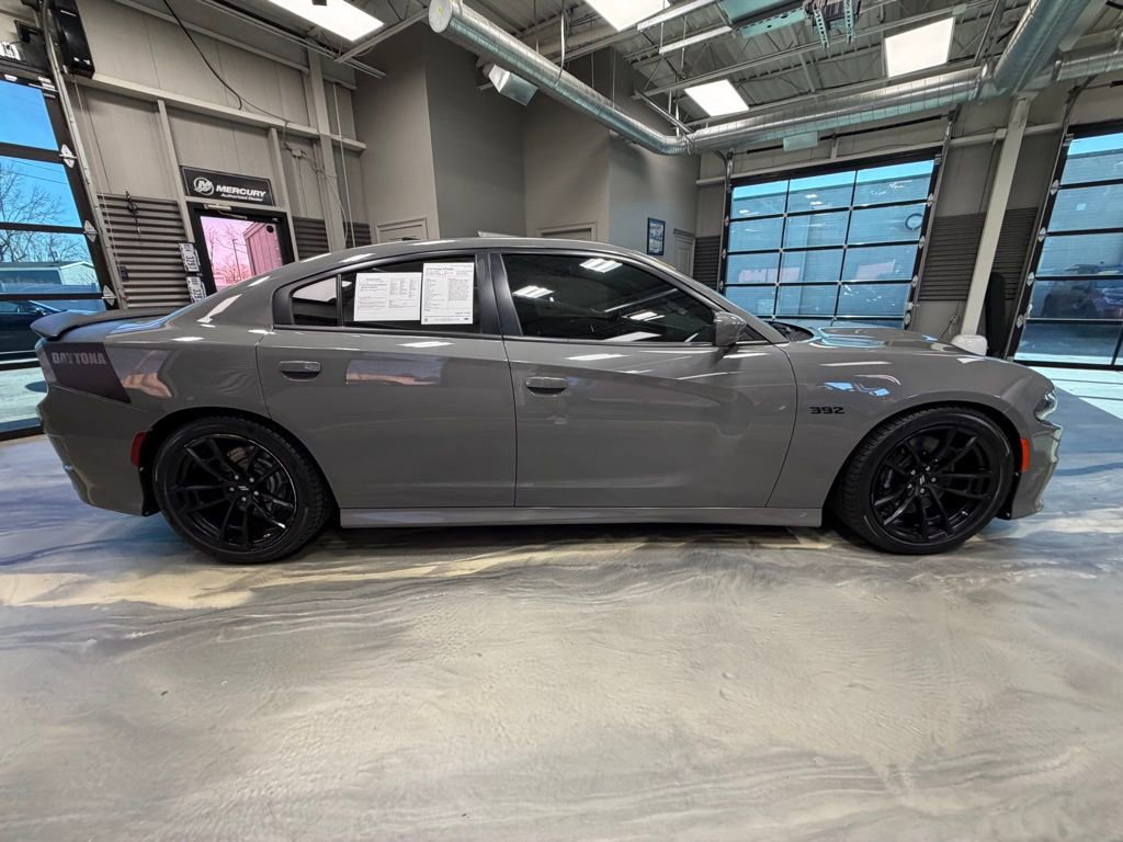 Used 2018 Dodge Charger R/T image 25