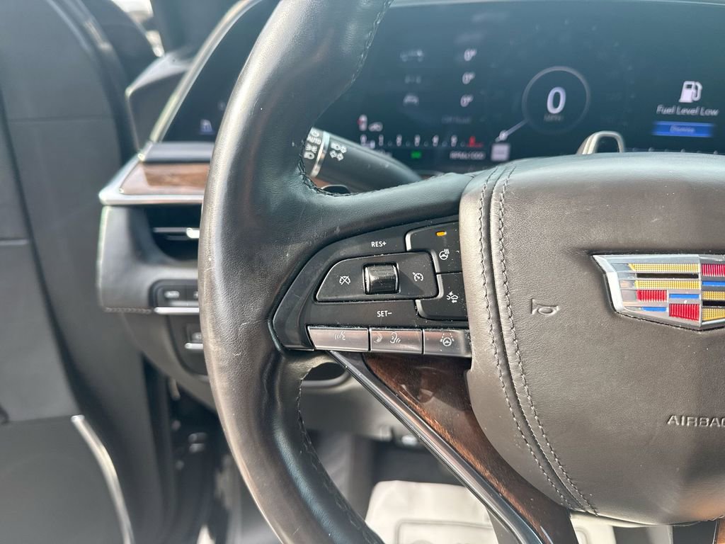 Used 2022 Cadillac Escalade ESV Premium Luxury Platinum image 17