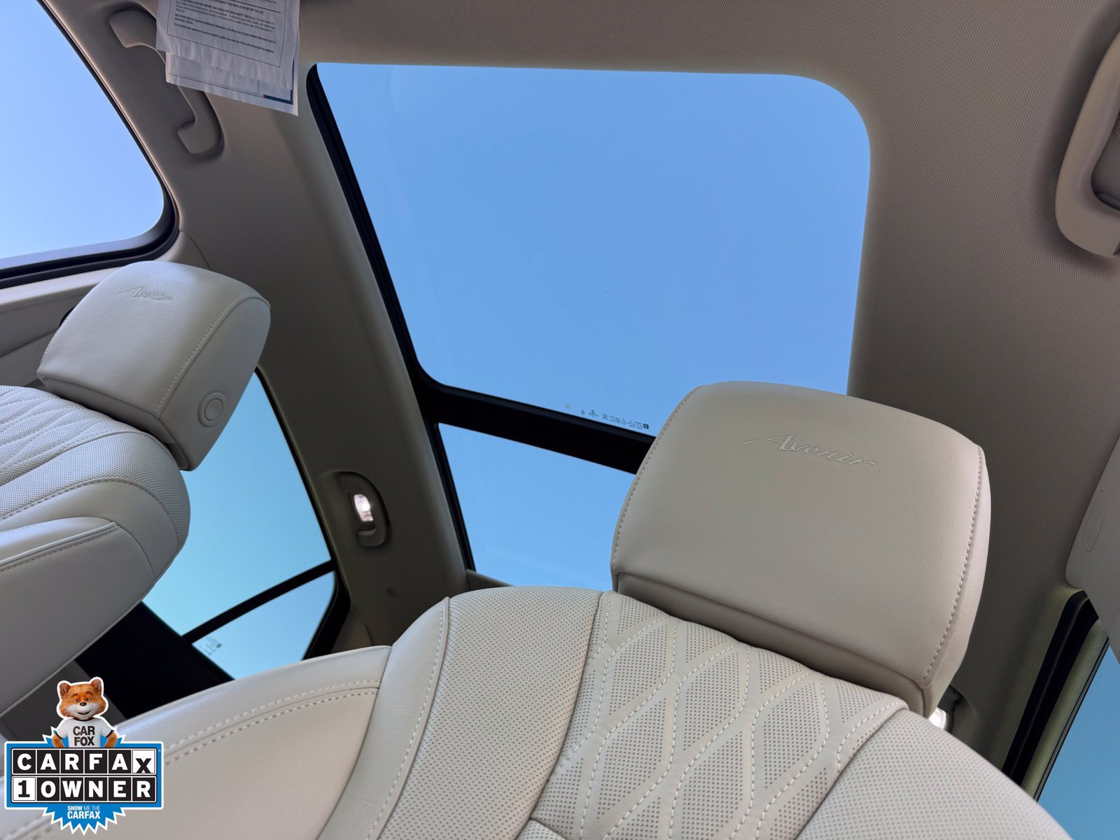 Used 2023 Buick Envision Avenir AWD/4WD image 3
