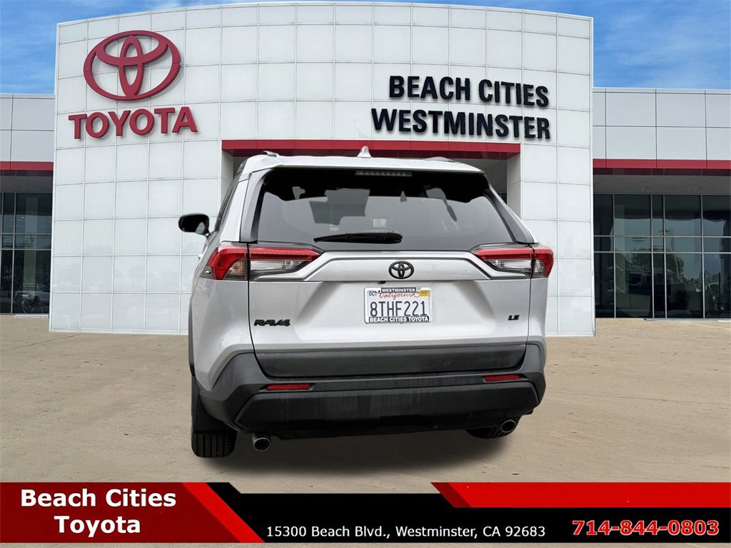 Used 2020 Toyota RAV4 LE w/ Carpet Mat Package image 9