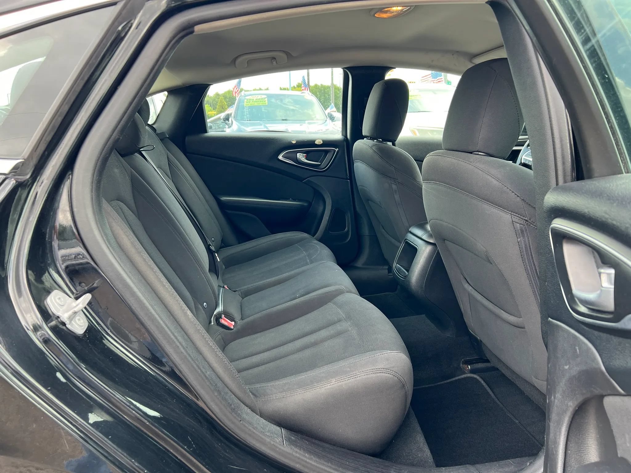 Used 2016 Chrysler 200 Limited w/ Convenience Group FWD image 13