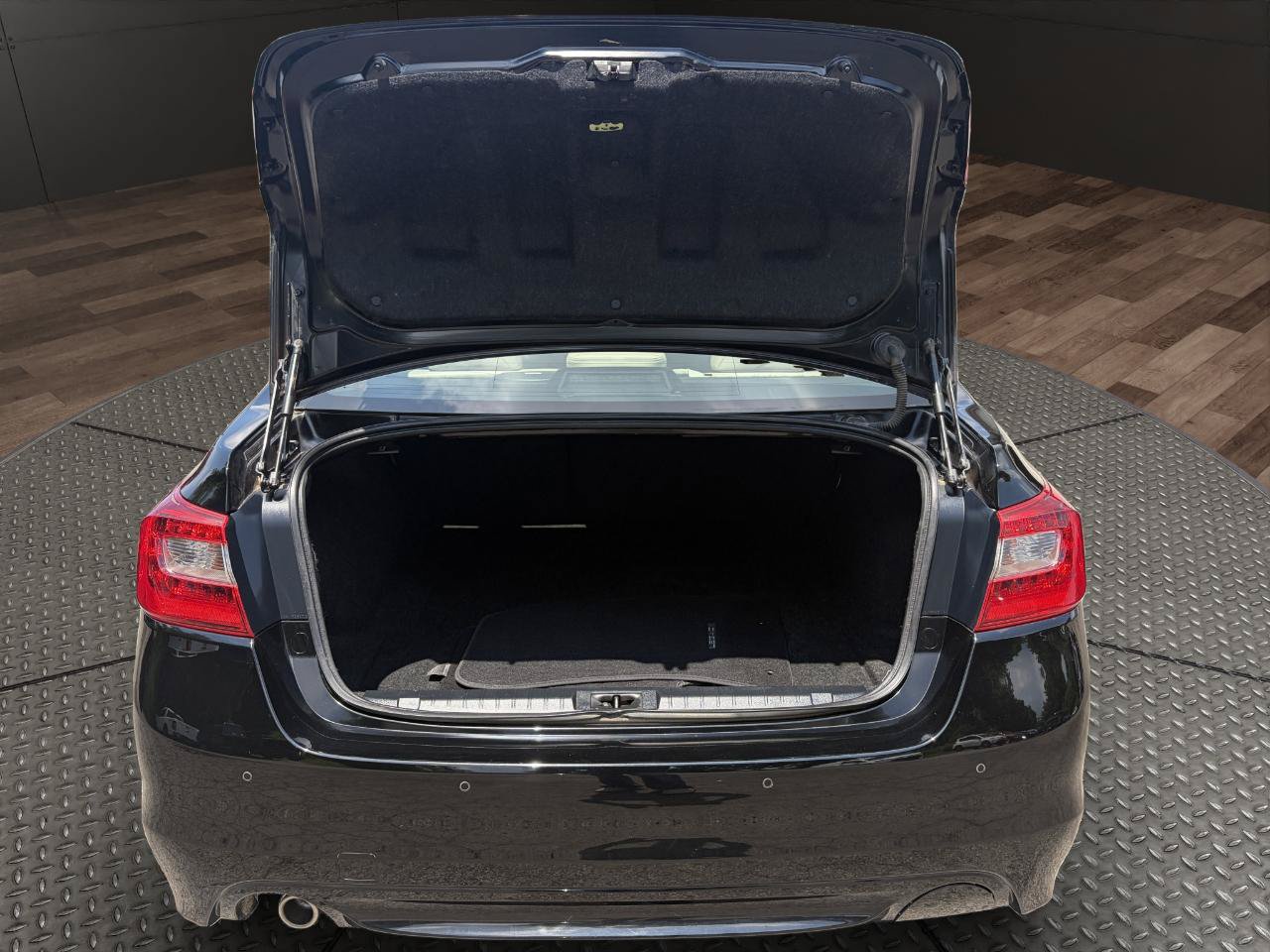 Used 2017 Subaru Legacy 2.5i Limited AWD/4WD image 21