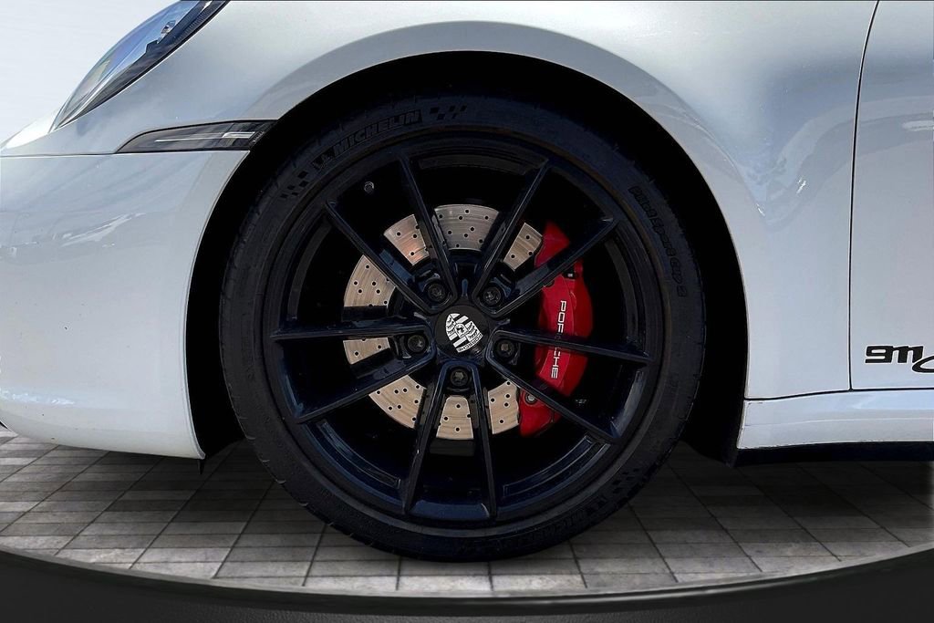Used 2020 Porsche 911 Carrera S RWD image 28
