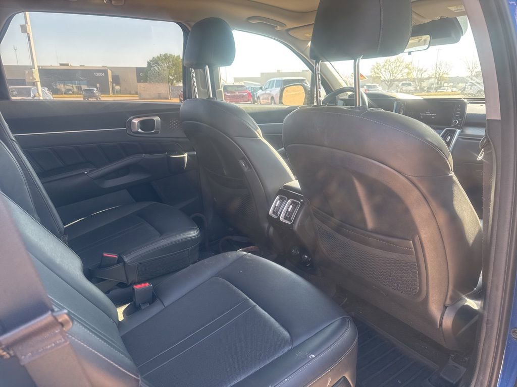 Used 2022 Kia Sorento SX image 8