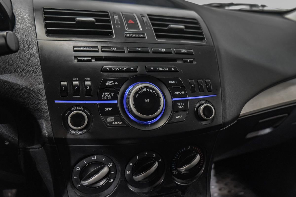 Used 2012 MAZDA MAZDA3 i Grand Touring w/ Tech Pkg FWD image 25