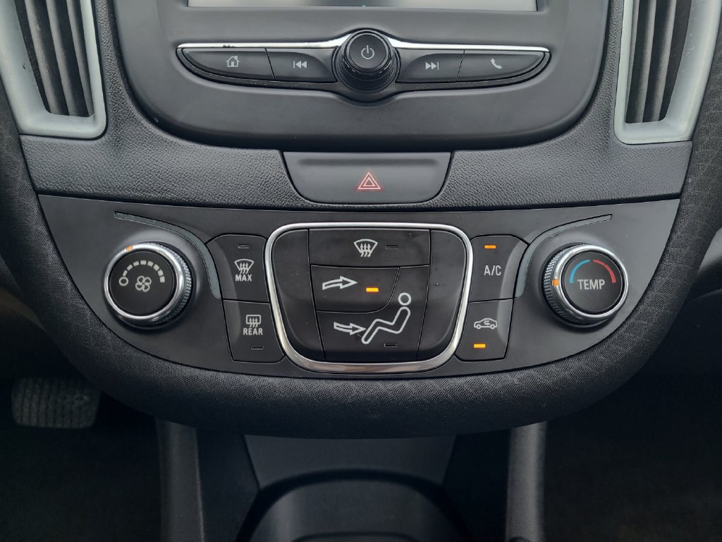 Used 2018 Chevrolet Malibu LS FWD image 20