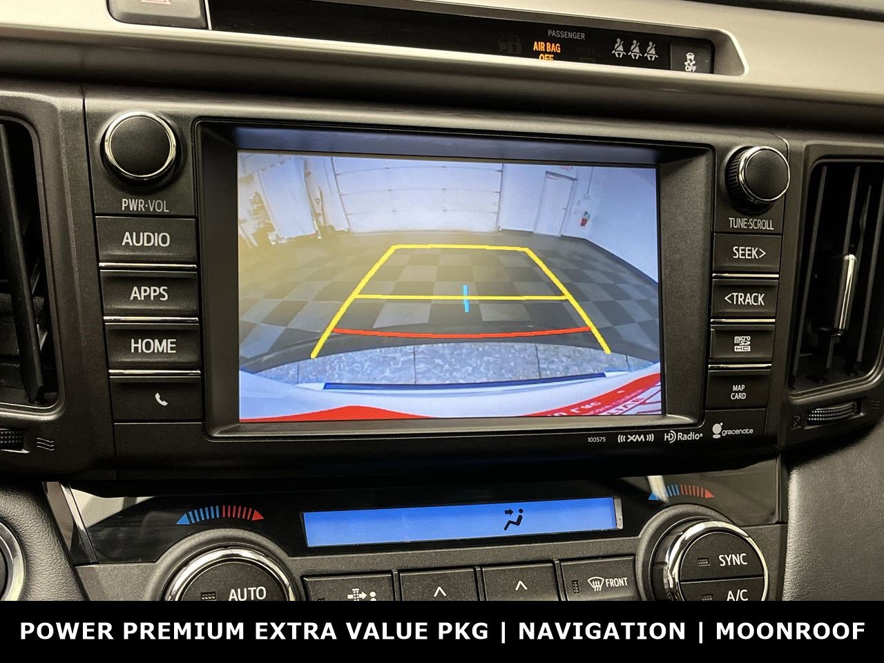 Used 2018 Toyota RAV4 XLE FWD image 6