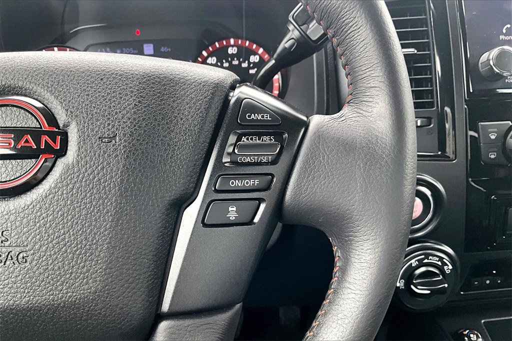 Used 2024 Nissan Titan PRO-4X w/ Pro-4x Convenience Package image 19