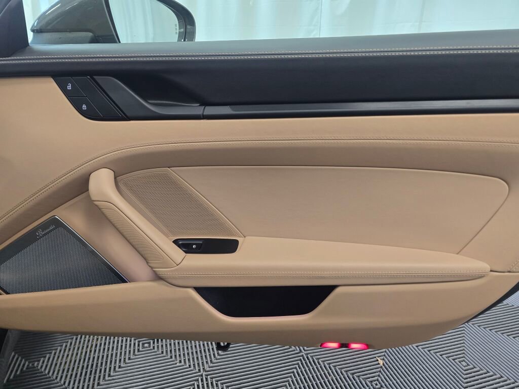 Certified 2024 Porsche 911 Carrera GTS image 25