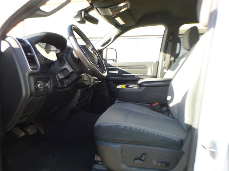 Used 2024 RAM 3500 Big Horn image 6