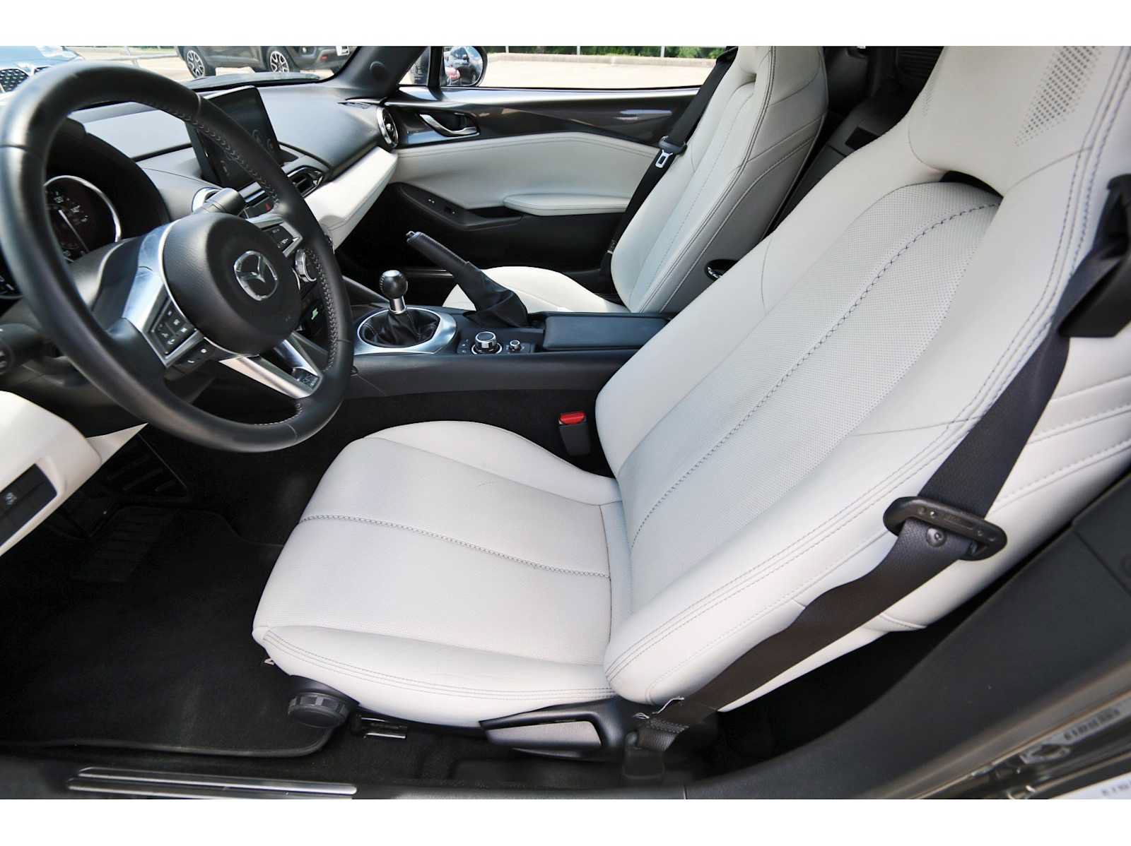 Used 2021 MAZDA MX-5 Miata Grand Touring RWD image 6