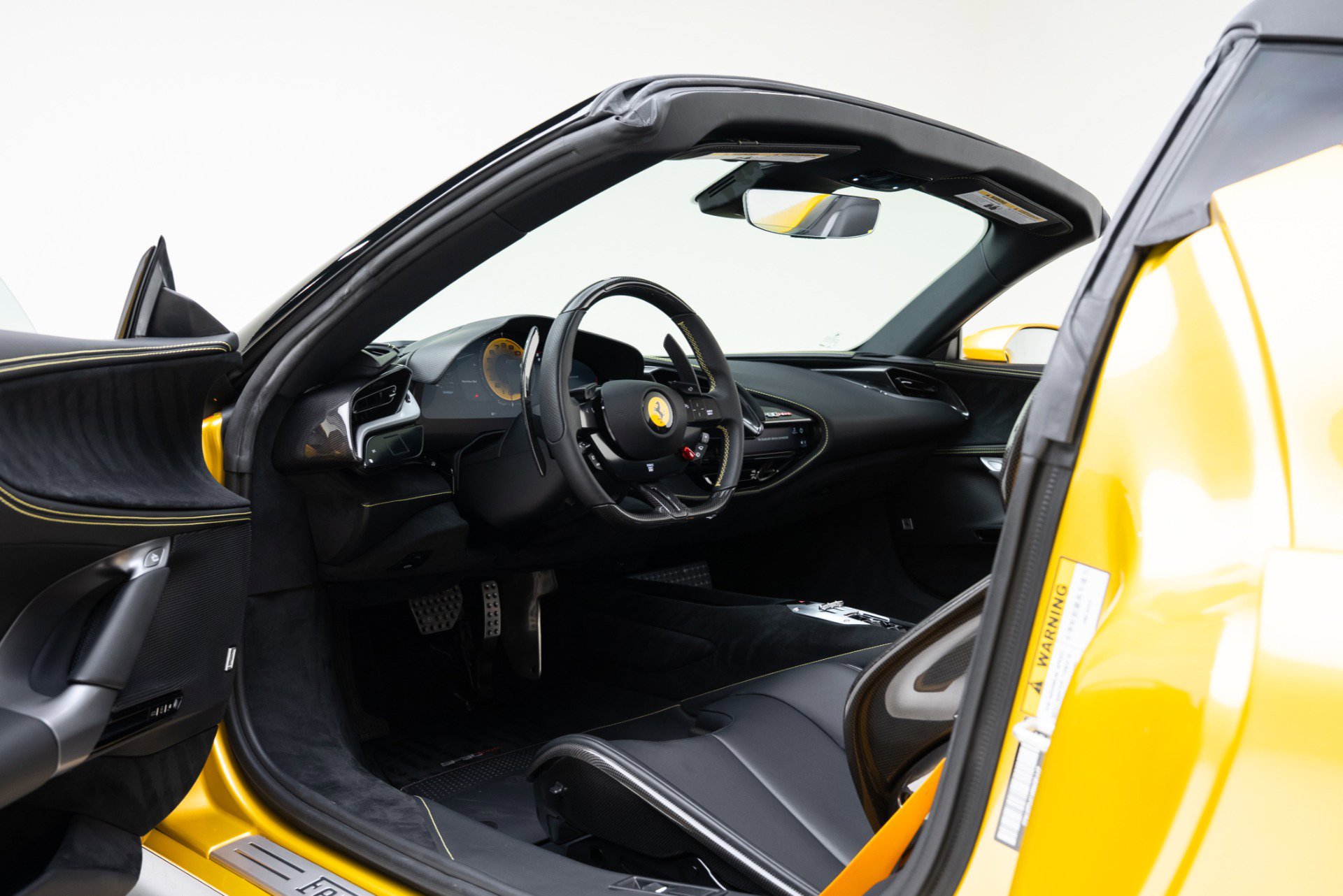 Used 2023 Ferrari SF90 Spider AWD/4WD image 3