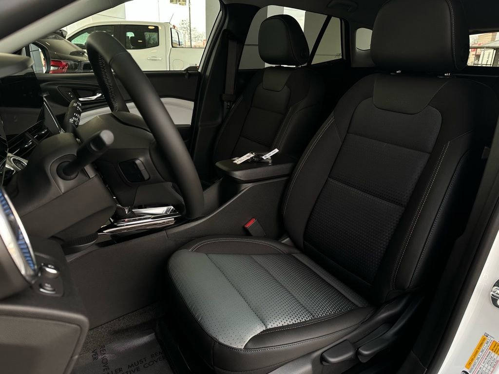 New 2026 Chevrolet Trax LT w/ Driver Confidence Package image 13