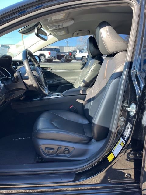 Used 2020 Toyota Camry XLE image 26