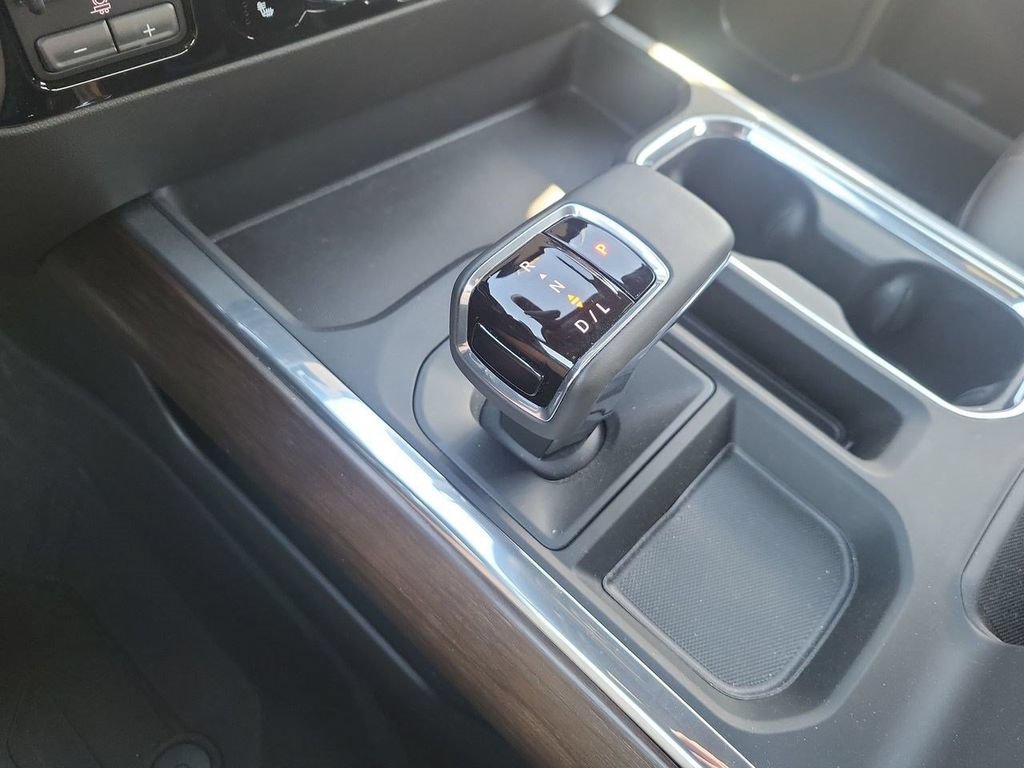 Used 2025 Chevrolet Silverado 1500 High Country w/ High Country Premium Package AWD/4WD image 22
