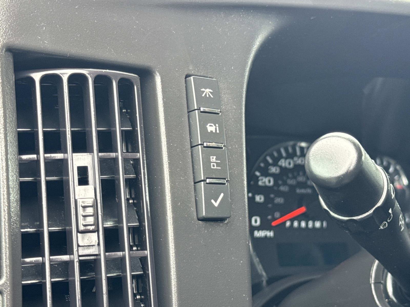 Used 2024 Chevrolet Express 3500 LT w/ LT Preferred Equipment Group image 11