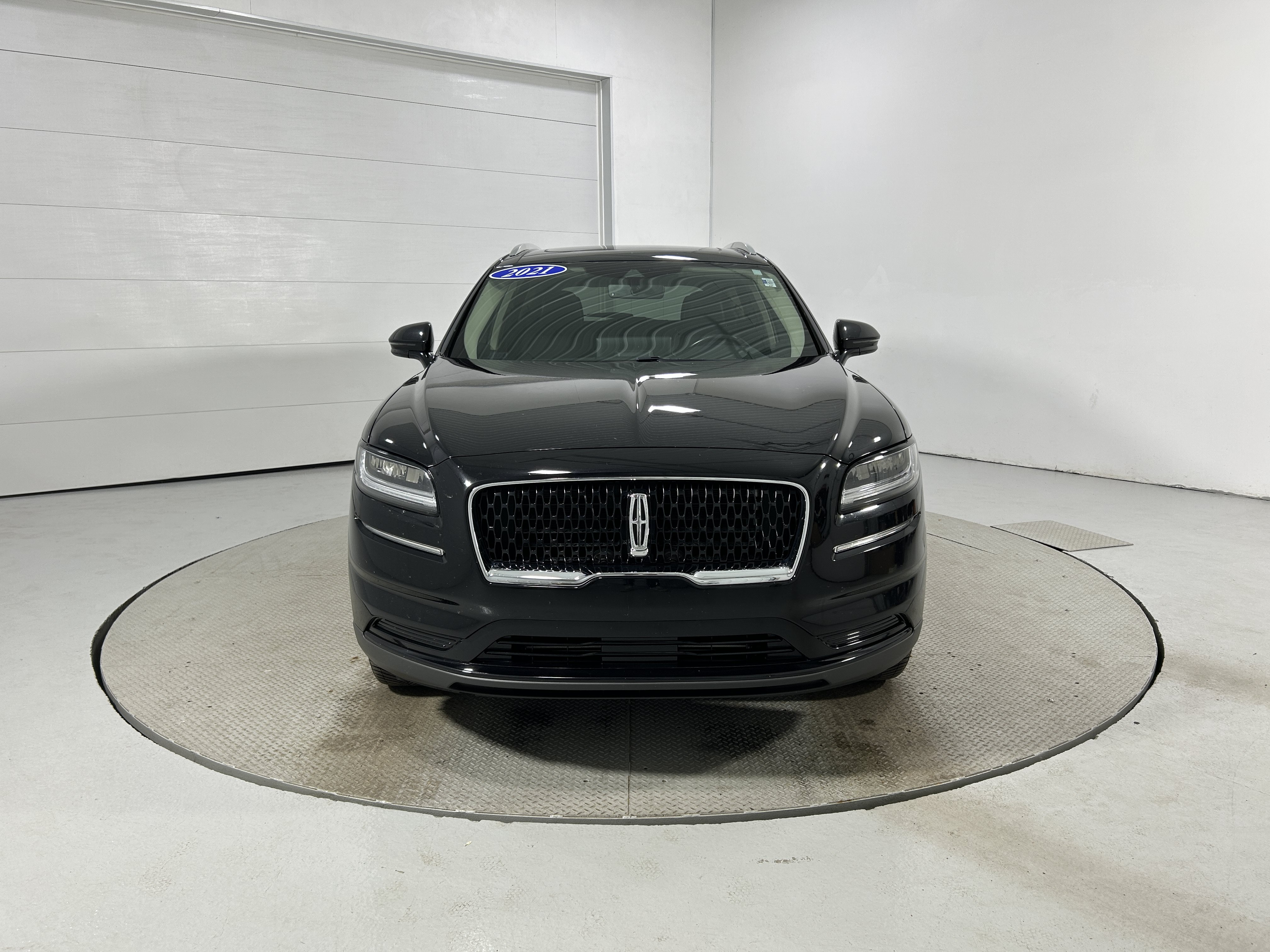 Used 2021 Lincoln Nautilus Reserve w/ Monochromatic Package AWD/4WD image 16
