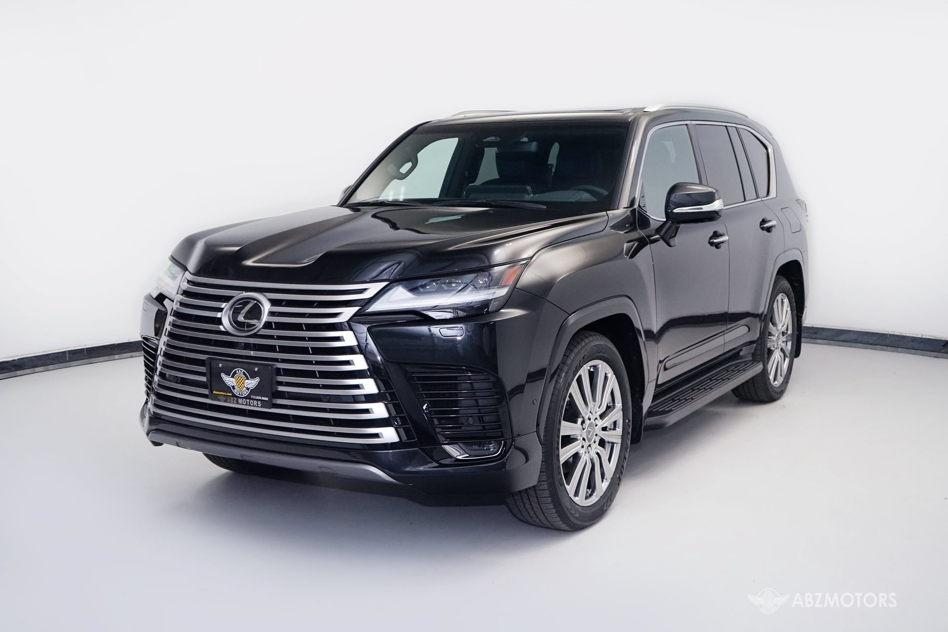 Used 2026 Lexus LX 700h Ultra Luxury w/ Accessory Package (Z1) AWD/4WD image 2