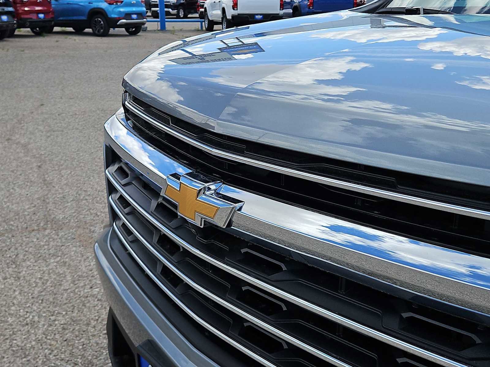 New 2026 Chevrolet Traverse LT w/ Sun and Wheel Package image 13