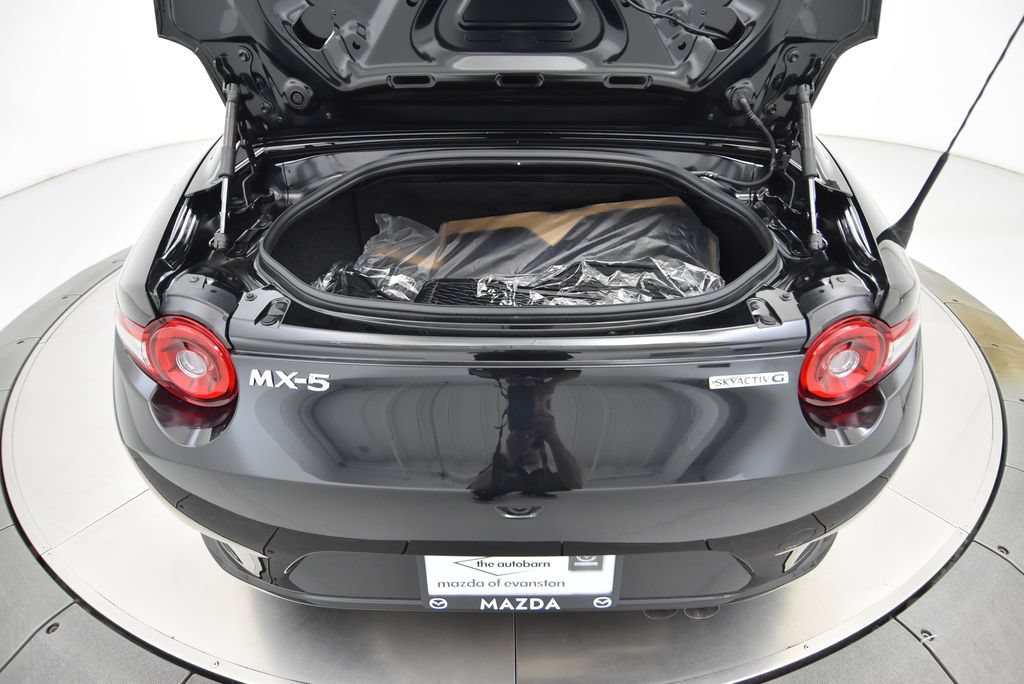 New 2026 MAZDA MX-5 Miata RF Grand Touring w/ Appearance Package RWD image 39